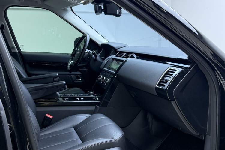 Used Land Rover Discovery 2020 3.0 SC V6 SE
