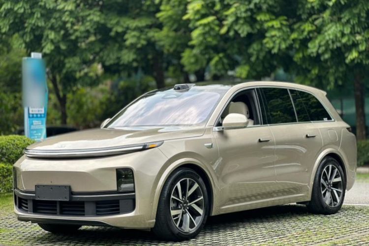 Used Li Auto L8 2023 Max model
