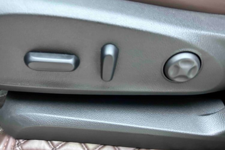 Used Buick Envision 2020 20T Two-Wheel Drive Luxury Model
