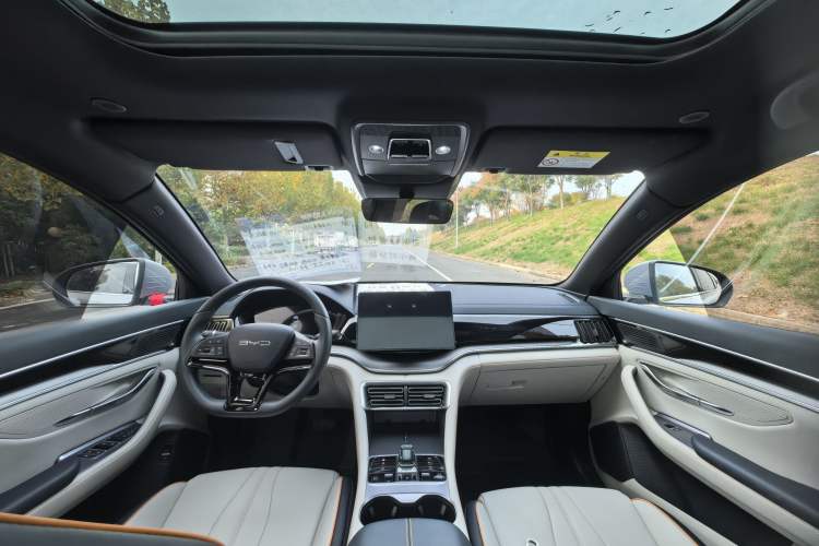 Used BYD Song PLUS New Energy 2024 HONOR Edition DM-i 110km Flagship Model
