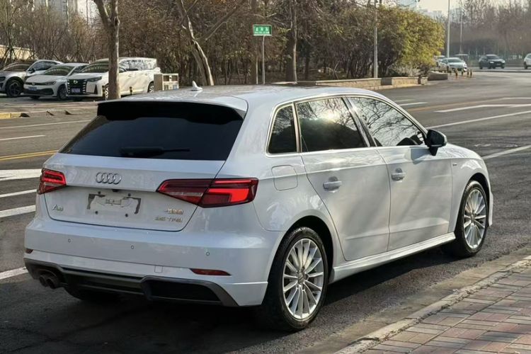 Used Audi A3 2018 30th Anniversary Edition Sportback 35 TFSI Fashion Model
