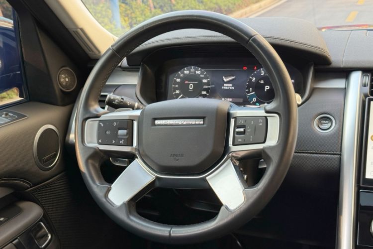 Used Land Rover Discovery 2023 Revised Version 360 PS R-Dynamic S