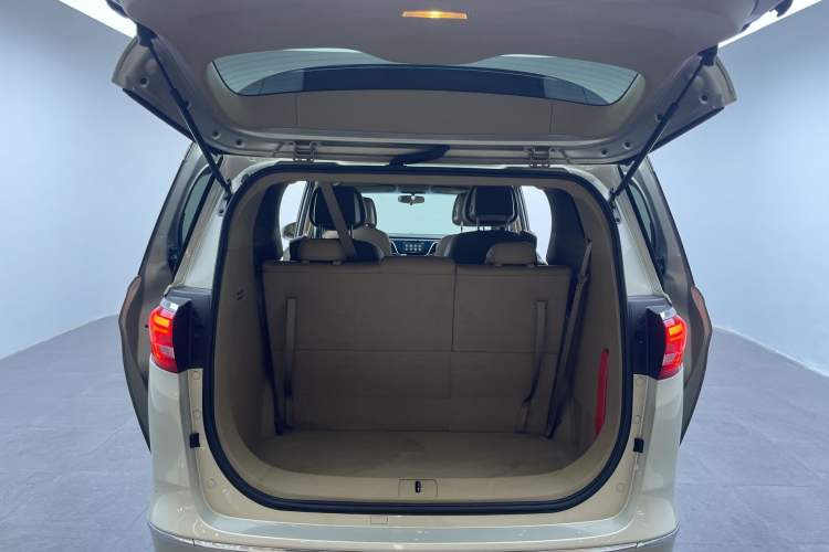 Used Buick GL8 2017 ES 28T Premium Version China V Standard