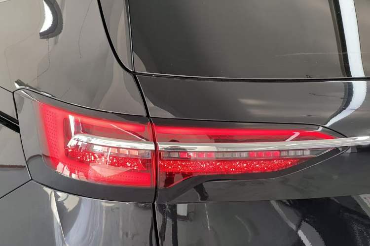 Used Volkswagen Viloran 2024 380TSI Luxury Edition