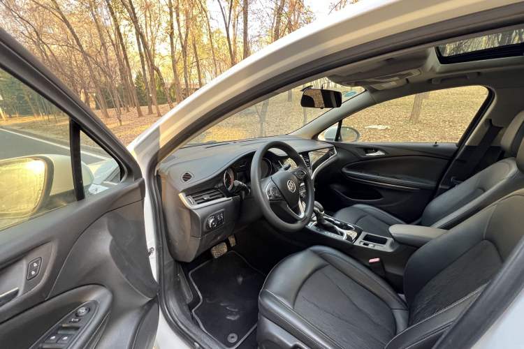 Used Buick Verano 2017 Sedan 20T Dual-Clutch Leading Model
