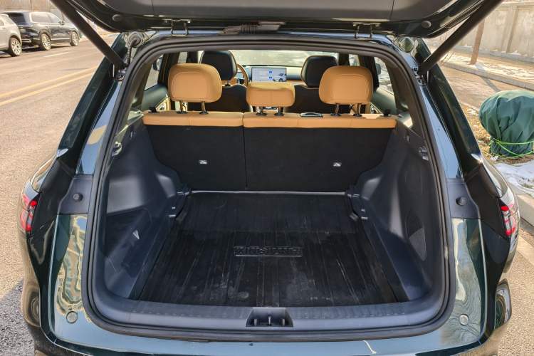 Used  Galaxy Xingjian 7 EM-i 2025 120km Exploration+ Version
