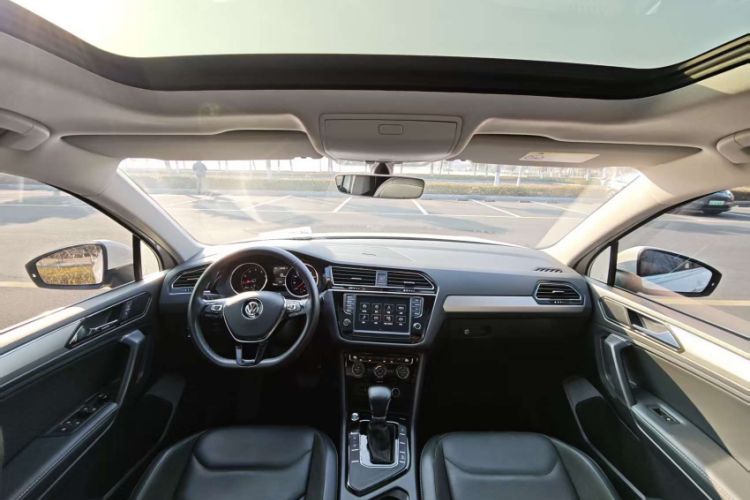 Used Volkswagen Tiguan L 2018 330TSI Automatic Two-Wheel Drive Luxury Edition
