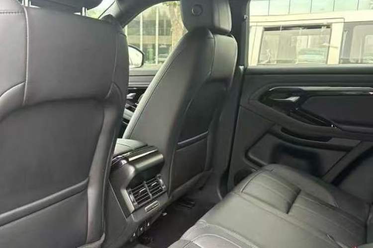 Used Land Rover Range Rover Evoque 2020 249 PS R-DYNAMIC SE Sport Technology Edition
