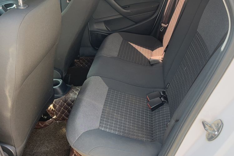 Used Volkswagen Polo 2016 1.6L Automatic Comfort Model
