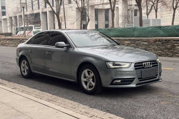 Used Audi A4L 2013 35 TFSI Automatic Standard Model
