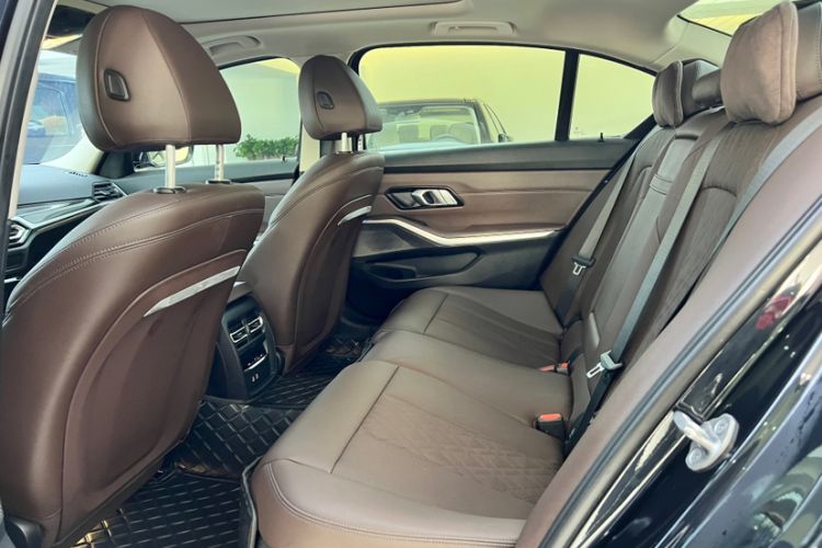 Used BMW i3 2022 eDrive 35 L
