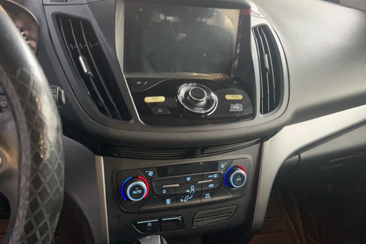 Used Ford Kuga 2017 EcoBoost 180 Two-Wheel-Drive Platinum Edition