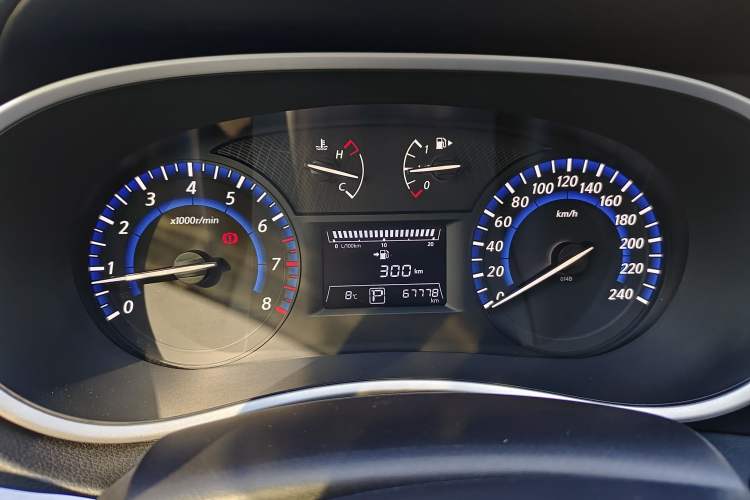 Used Venucia T90 2018 2.0L CVT Smart Connect Luxury Edition China V Standard
