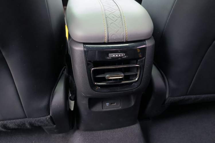 Used GAC Trumpchi EMPOW 2021 270T DCT J15 Version