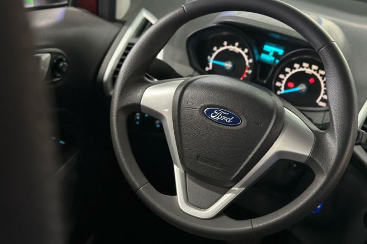 Used Ford EcoSport 2013 1.5L Automatic Fashion Model