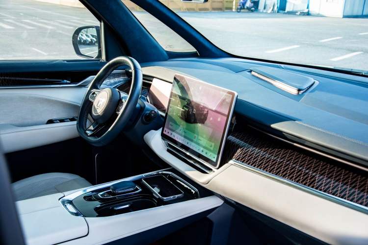 Used Zeekr 009 2022 WE Edition
