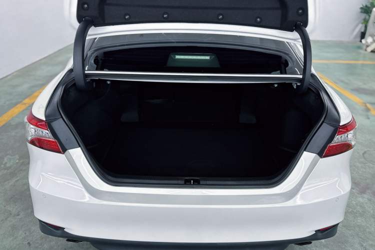 Used Toyota Camry 2018 2.0G Luxury Edition