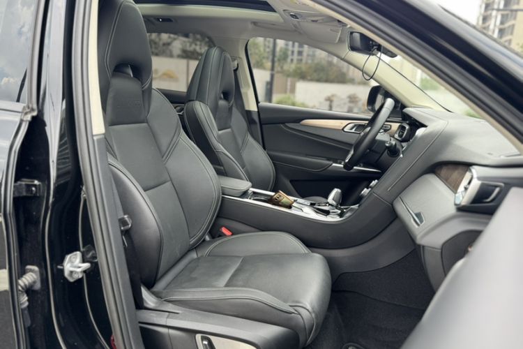 Used Lynk & Co 01 2019 2.0T Two-Wheel-Drive Pro Version China VI Standard
