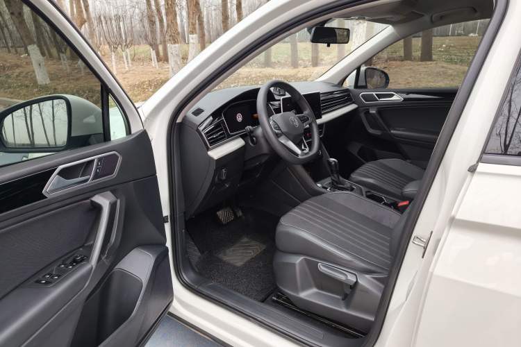 Used Volkswagen Tiguan L 2022 330TSI Automatic Two-Wheel Drive Comfort Edition
