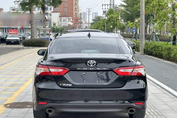 Used Toyota Camry 2022 2.0GVP Premier Edition
