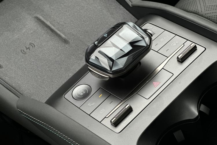 Used BYD Qin L 2024 DM-i 120KM Excellence Model
