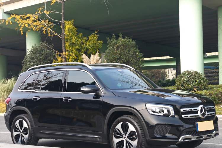 Used Mercedes-Benz GLB 2022 Updated GLB 200 Fashion Edition
