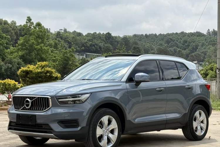 Used Volvo XC40 2021 T4 4x4 SmartDrive Fashion Edition
