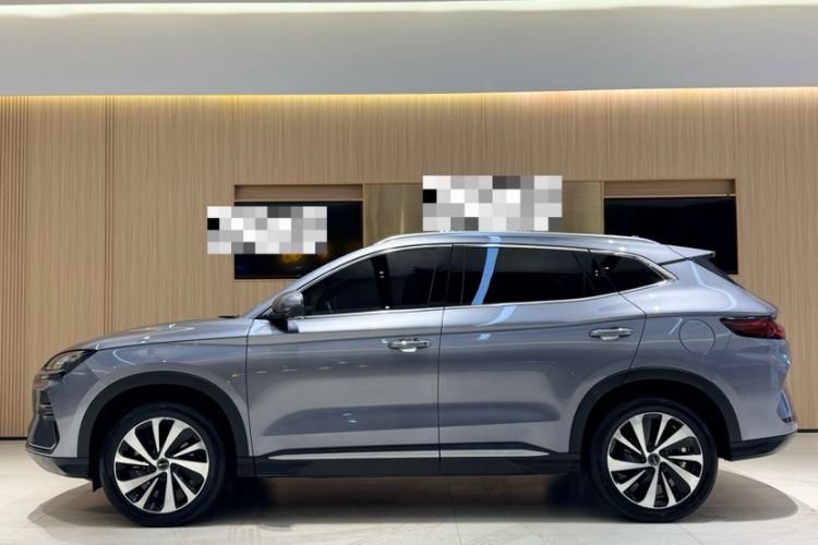 Used BYD Song PLUS New Energy 2023 Champion Edition EV 520KM Prestige Model