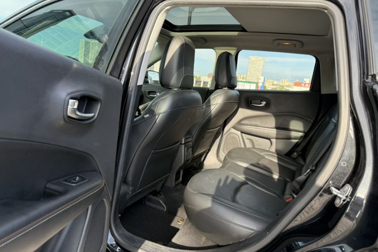 Used  Compass 2017 200T Automatic Family Enjoyment Four-Wheel Drive Edition
