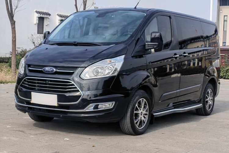 Used Ford Tourneo Custom 2017 2.0T Automatic Elite Version

