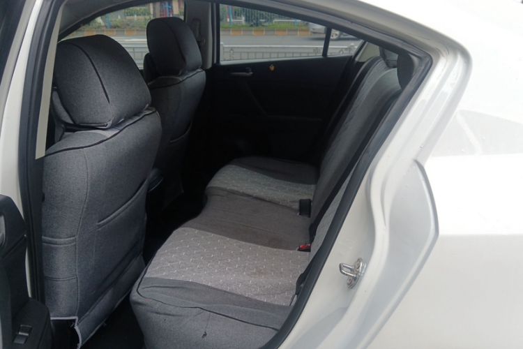 Used Mazda Mazda 3 2015 Sedan 1.6L Automatic Comfort Model