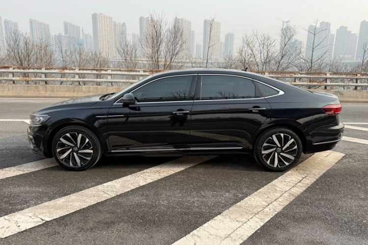 Used Volkswagen Passat 2022 330TSI Luxury Edition