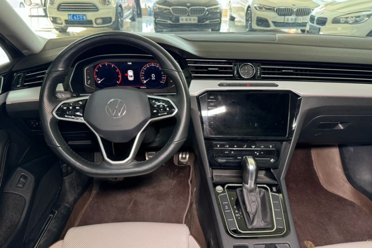 Used Volkswagen Magotan 2023 2 Million Units Limited Edition 330TSI DSG Leading Version