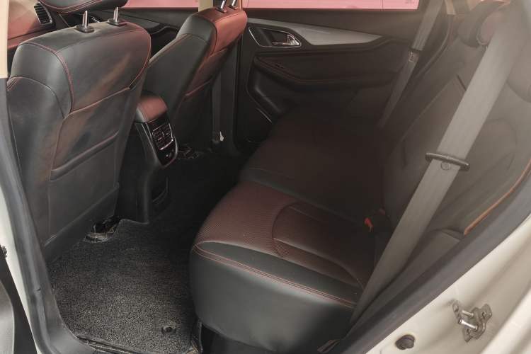 Used Baojun 560 2016 1.8L iAMT Luxury Model