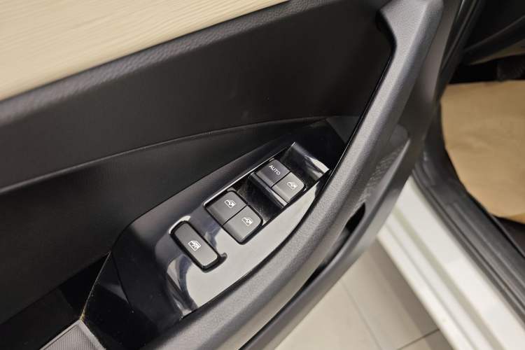 Used Baojun 360 2018 1.5L Automatic Luxury Version China V