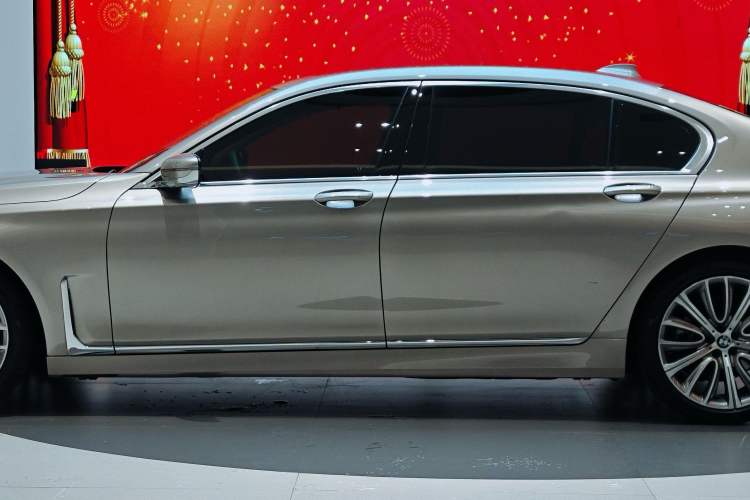 Used BMW 7 Series 2021 740Li Leading Edition Luxury Package
