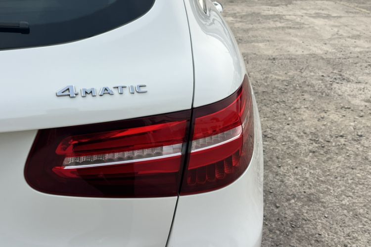 Used Mercedes-Benz GLC 2019 Facelift GLC 260 L 4MATIC Luxury Model
