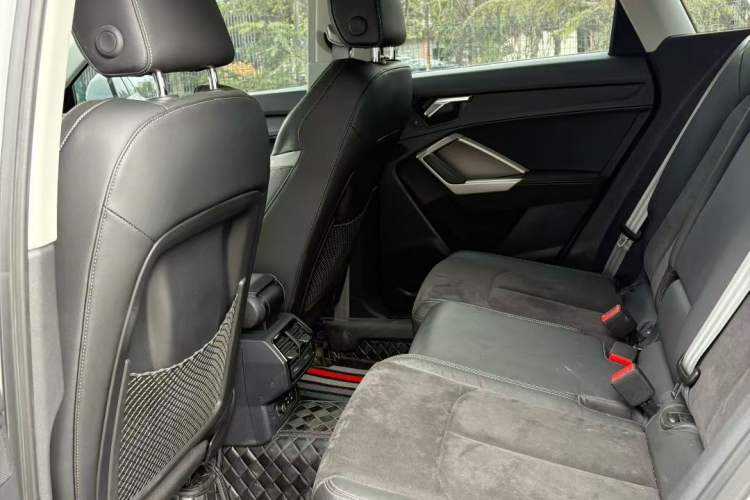 Used Audi Q3 2019 35 TFSI Advanced Dynamic Edition
