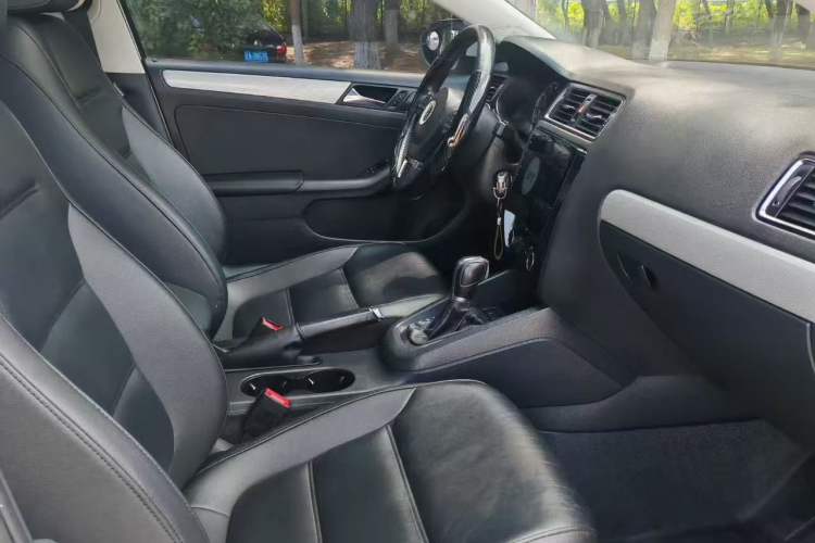 Used Volkswagen Sagitar 2014 1.4TSI Automatic Luxury Model