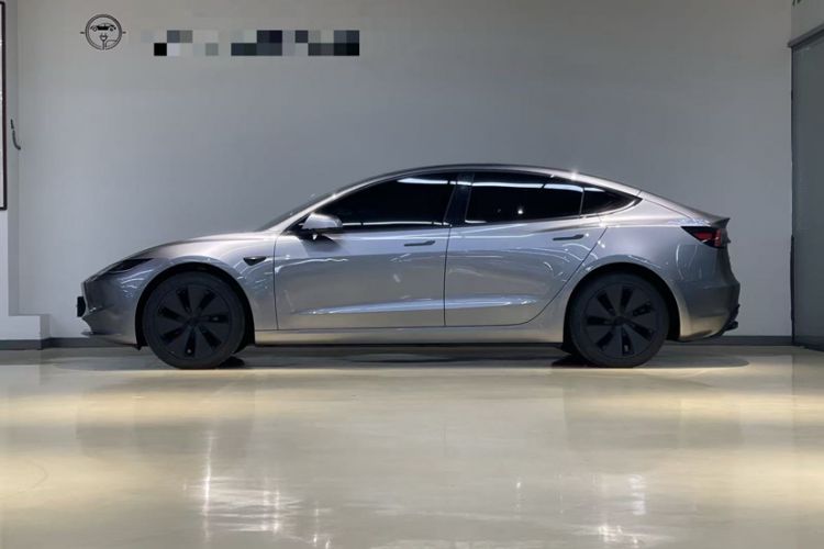 Used Tesla Model 3 2025 Rear-Wheel-Drive Version
