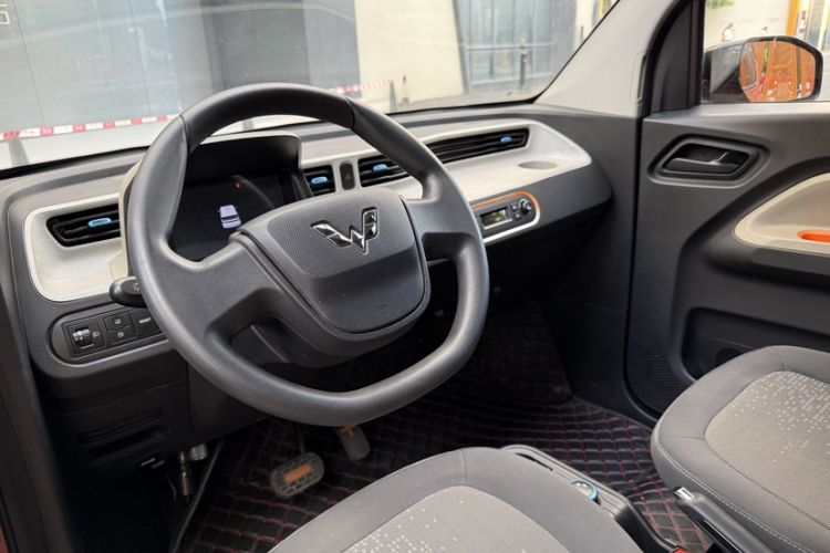 Used Wuling Hongguang MINIEV 2021 Macaron Premium Model – Lithium Iron Phosphate
