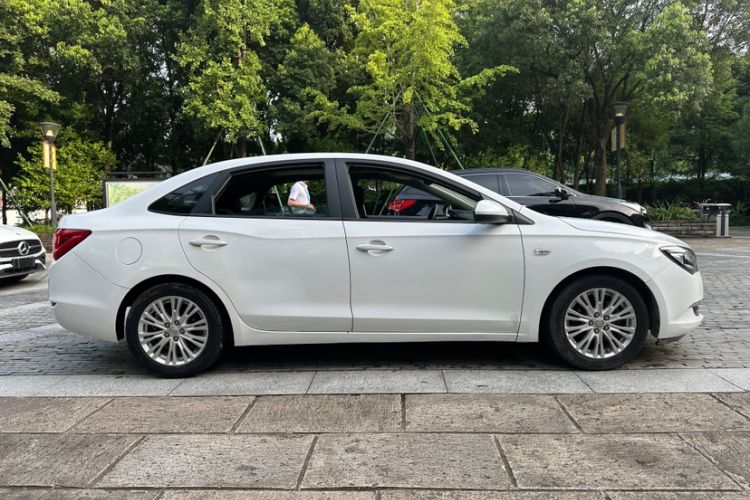 Used Buick GT 2017 15N Automatic Elite Version
