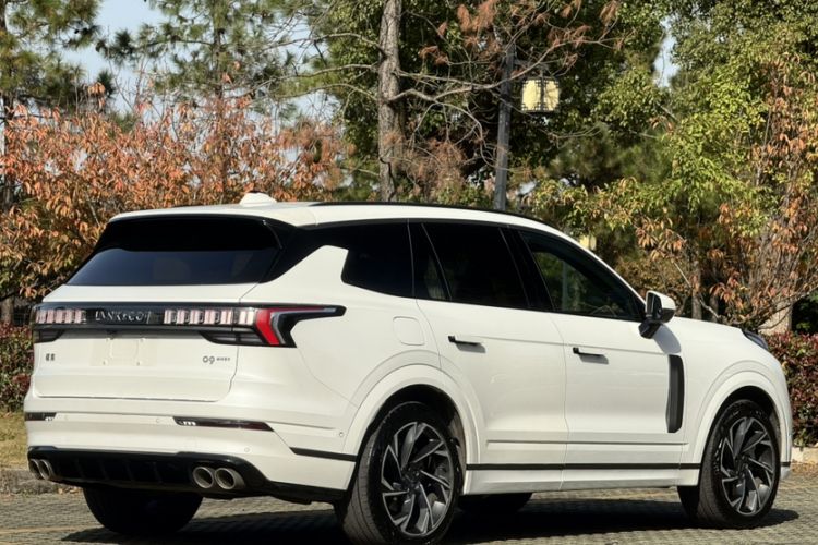 Used Lynk & Co 09 2021 2.0T Halo Six-Seater