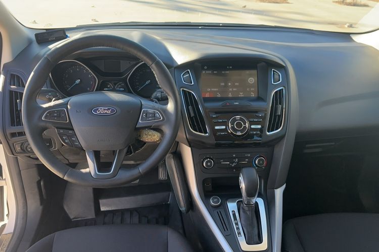 Used Ford Focus 2017 Hatchback 1.6L Automatic Comfort Plus SmartDrive Edition
