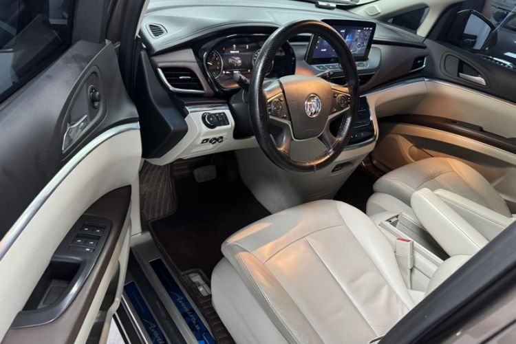 Used Buick GL8 2020 Land Business Class 652T Luxury Model
