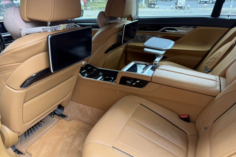 Used BMW 7 Series 2018 740Li xDrive Luxury Edition Excellence Package