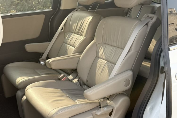 Used Honda Odyssey 2015 Revised 2.4L Luxury Edition
