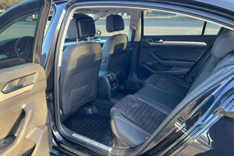 Used Volkswagen Magotan 2021 330TSI DSG 30th Anniversary Edition
