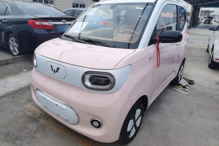 Used Wuling Hongguang MINIEV 2024 3rd Generation 215km Advanced Version
