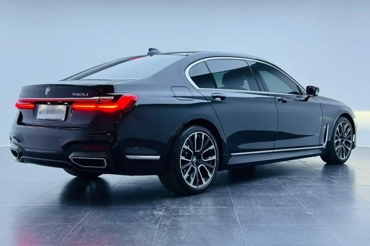 Used BMW 7 Series 2021 740Li Leading Model M Sport Package
